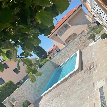 Vila Svarog