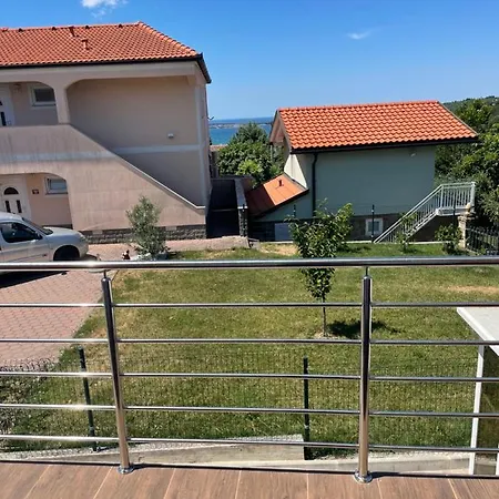 Vila Svarog Βίλα Izola